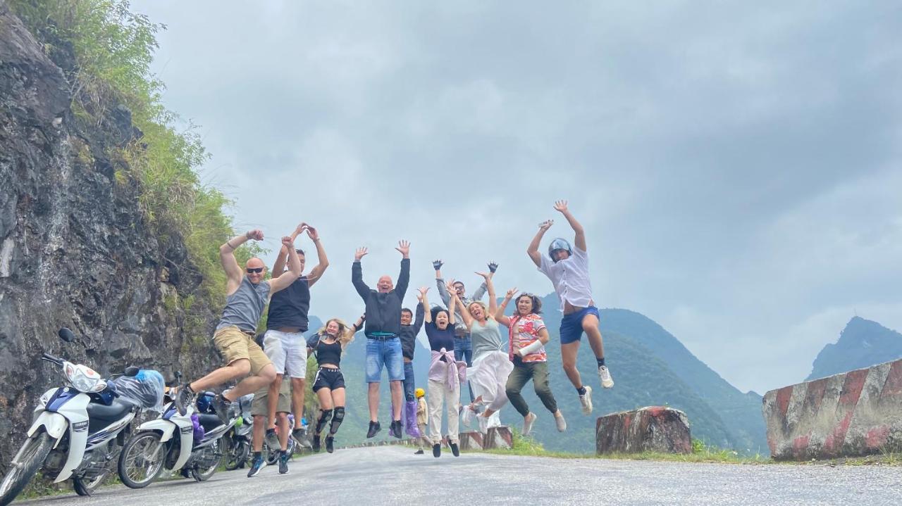 Ha Giang Cozy Hostel Exteriör bild